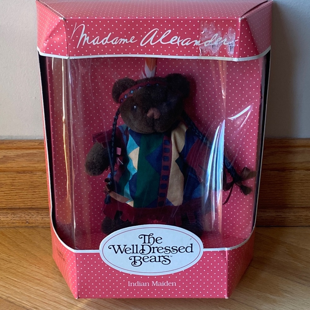 Madame Alexander Well Dressed Bears Indian Maiden Bear NIB Vintage 7 Inch